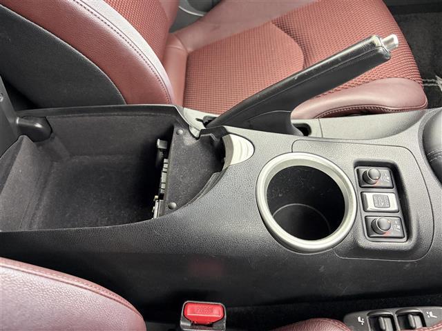 フェアレディZ ロードスターバージョンT BOSEサウンド 純正ナビ パワーシート シートクーラー シートヒーター ETC パドルシフト 純正フロアマット 純正18インチAW 純正LEDライト Pスタート スマートキー Bluetooth(13枚目)