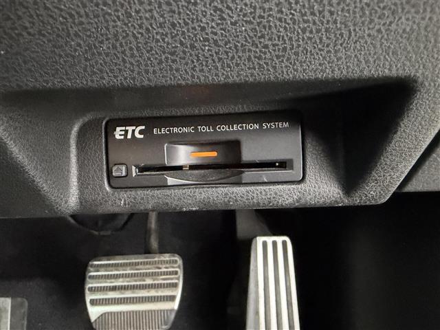 フェアレディZ ロードスターバージョンT BOSEサウンド 純正ナビ パワーシート シートクーラー シートヒーター ETC パドルシフト 純正フロアマット 純正18インチAW 純正LEDライト Pスタート スマートキー Bluetooth(16枚目)