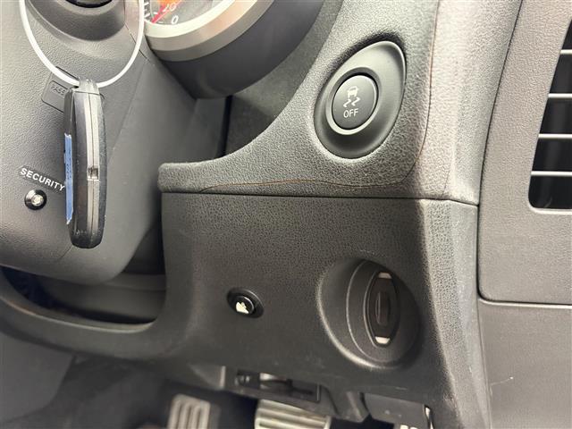 フェアレディZ ロードスターバージョンT BOSEサウンド 純正ナビ パワーシート シートクーラー シートヒーター ETC パドルシフト 純正フロアマット 純正18インチAW 純正LEDライト Pスタート スマートキー Bluetooth(17枚目)