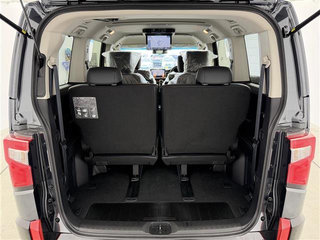 デリカD:5 ブラックエディション 登録済未使用車 11型ナビ Bluetooth対応 フルセグTV 全方位カメラ パドルシフト ステアリングヒーター 本革シート パワーシート シートヒーター 後席フリップダウンモニター 電動ステップ(23枚目)