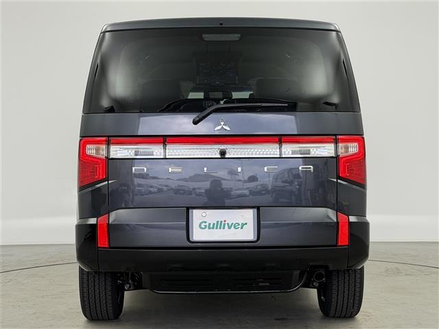 デリカD:5 ブラックエディション 登録済未使用車 11型ナビ Bluetooth対応 フルセグTV 全方位カメラ パドルシフト ステアリングヒーター 本革シート パワーシート シートヒーター 後席フリップダウンモニター 電動ステップ(30枚目)