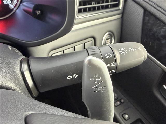 デリカD:5 シャモニー 登録済未使用車 全方位カメラ パドルシフト ステアリングヒーター ハーフレザーシート パワーシート シートヒーター キャプテンシート 両側パワースライドドア パワーバックドア 純正18インチAW(9枚目)