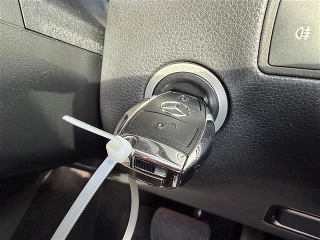 Bクラス B180 ブルーエフィシェンシー バリューパッケージ 純正ナビ Bluetooth対応 ワンセグTV バックカメラ ETC ステアリングリモコン クルーズコントロール アテンションアシスト 純正16インチAW 取扱説明書 保証書(5枚目)