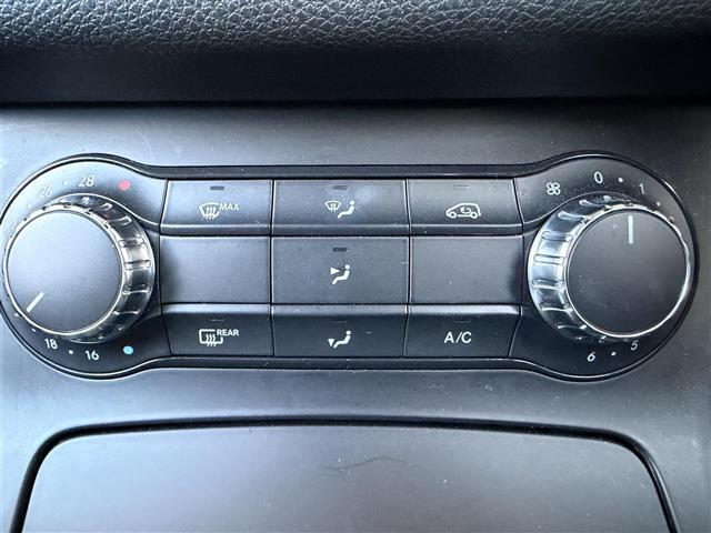 Bクラス B180 ブルーエフィシェンシー バリューパッケージ 純正ナビ Bluetooth対応 ワンセグTV バックカメラ ETC ステアリングリモコン クルーズコントロール アテンションアシスト 純正16インチAW 取扱説明書 保証書(13枚目)