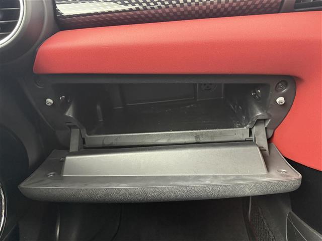 ＭＩＮＩ ジョンクーパーワークス　ワンオーナー　純正ナビ　ターボ車　ＥＴＣ　シートヒーター　クルーズコントロール　純正１８インチＡＷ　パドルシフト　ＨＵＤ　ステリモ　ＬＥＤライト　フロアマット　オートライト　スマートキー（11枚目）