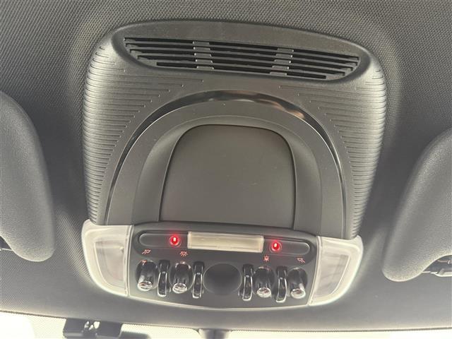 ＭＩＮＩ ジョンクーパーワークス　ワンオーナー　純正ナビ　ターボ車　ＥＴＣ　シートヒーター　クルーズコントロール　純正１８インチＡＷ　パドルシフト　ＨＵＤ　ステリモ　ＬＥＤライト　フロアマット　オートライト　スマートキー（15枚目）