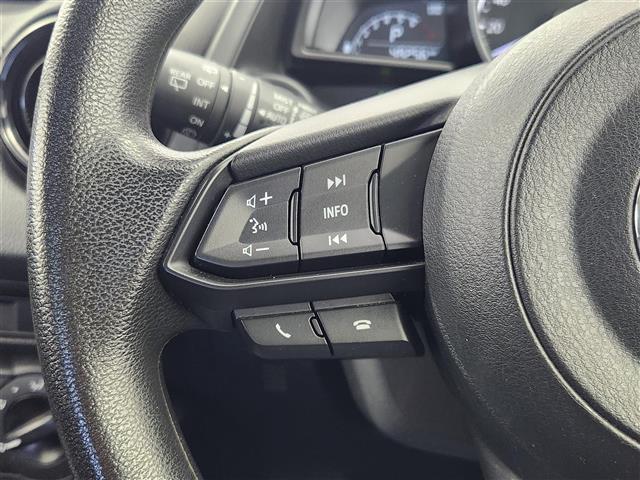 ＭＡＺＤＡ２ １５Ｃ　法人仕様車　マツダコネクトナビ　バックカメラ　ブラインドスポットモニタリング　衝突被害軽減ブレーキ　ＥＴＣ　横滑り防止装置　アイドリングストップ　スマートキー　プッシュスタート　オートライト（6枚目）