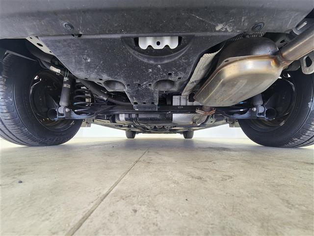 ＭＡＺＤＡ２ １５Ｃ　法人仕様車　マツダコネクトナビ　バックカメラ　ブラインドスポットモニタリング　衝突被害軽減ブレーキ　ＥＴＣ　横滑り防止装置　アイドリングストップ　スマートキー　プッシュスタート　オートライト（30枚目）