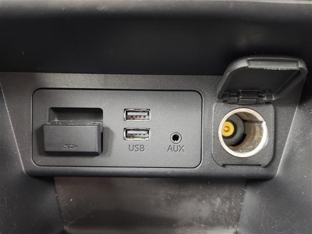 ＭＡＺＤＡ２ １５Ｃ　ユーティリティＰＫＧ　マツダコネクトナビ　バックカメラ　衝突被害ブレーキ　ドライブレコーダー　ＥＴＣ　レーンキープアシスト　リモコンキー×２　プッシュスタート　ＬＥＤヘッドライト　ステリングリモコン（12枚目）