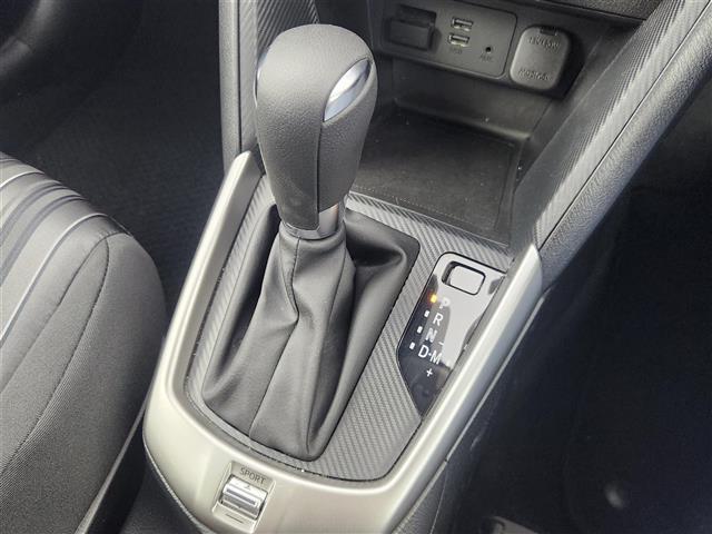 ＭＡＺＤＡ２ １５Ｃ　ユーティリティＰＫＧ　マツダコネクトナビ　バックカメラ　衝突被害ブレーキ　ドライブレコーダー　ＥＴＣ　レーンキープアシスト　リモコンキー×２　プッシュスタート　ＬＥＤヘッドライト　ステリングリモコン（13枚目）