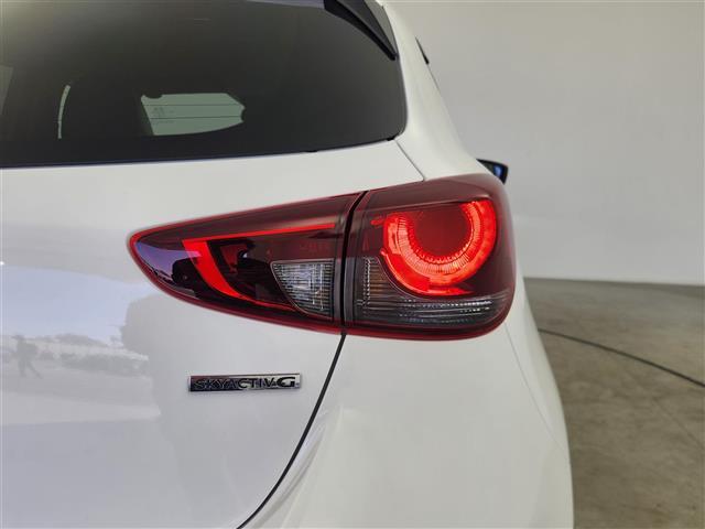 ＭＡＺＤＡ２ １５Ｃ　ユーティリティＰＫＧ　マツダコネクトナビ　バックカメラ　衝突被害ブレーキ　ドライブレコーダー　ＥＴＣ　レーンキープアシスト　リモコンキー×２　プッシュスタート　ＬＥＤヘッドライト　ステリングリモコン（37枚目）