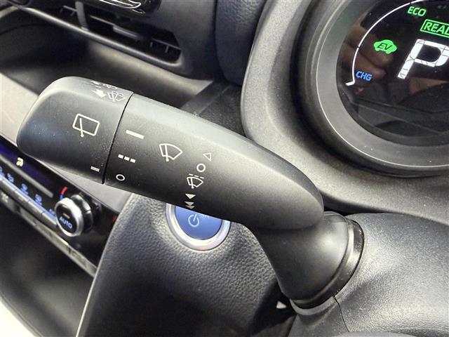 ヤリスクロス ハイブリッドG 純正8.8インチディスプレイオーディオナビ フルセグTV パノラミックビューモニター トヨタセーフティセンス ETC2.0 前方ドライブレコーダー 純正16インチアルミホイール LEDヘッドライト(8枚目)