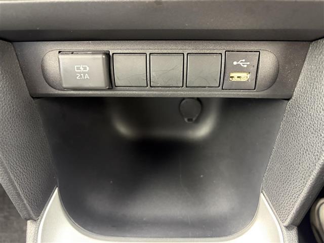 ヤリスクロス ハイブリッドG 純正8.8インチディスプレイオーディオナビ フルセグTV パノラミックビューモニター トヨタセーフティセンス ETC2.0 前方ドライブレコーダー 純正16インチアルミホイール LEDヘッドライト(14枚目)