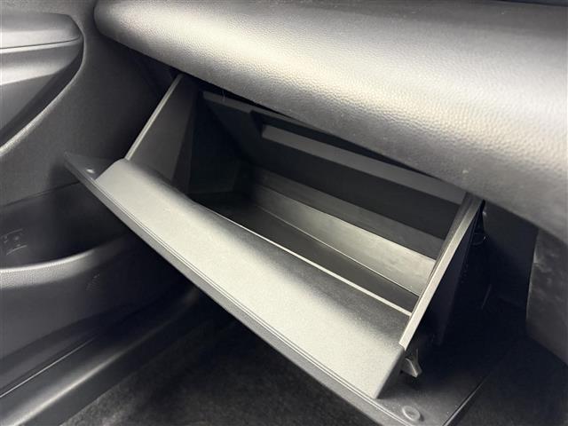 ヤリスクロス ハイブリッドG 純正8.8インチディスプレイオーディオナビ フルセグTV パノラミックビューモニター トヨタセーフティセンス ETC2.0 前方ドライブレコーダー 純正16インチアルミホイール LEDヘッドライト(17枚目)