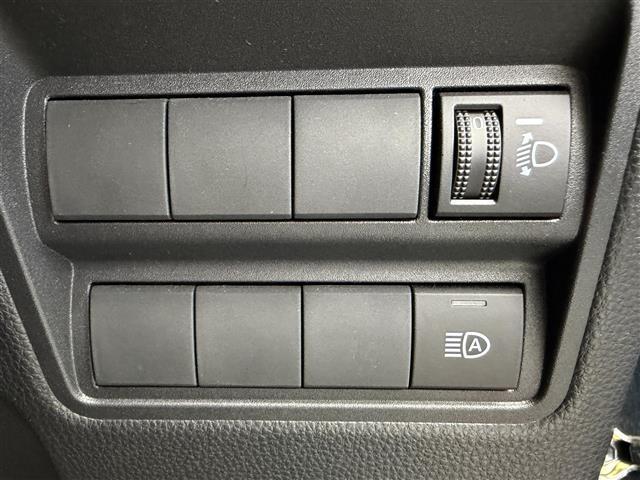 ヤリスクロス ハイブリッドG 純正8.8インチディスプレイオーディオナビ フルセグTV パノラミックビューモニター トヨタセーフティセンス ETC2.0 前方ドライブレコーダー 純正16インチアルミホイール LEDヘッドライト(19枚目)