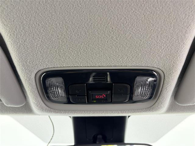 ヤリスクロス ハイブリッドG 純正8.8インチディスプレイオーディオナビ フルセグTV パノラミックビューモニター トヨタセーフティセンス ETC2.0 前方ドライブレコーダー 純正16インチアルミホイール LEDヘッドライト(22枚目)