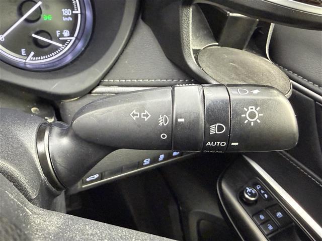 ハリアー Z 純正12.3インチナビ フルセグ Bluetooth接続 パノラミックビュー トヨタセーフティセンス 衝突被害軽減ブレーキ レーンキープアシスト レーダークルーズコントロール デジタルインナーミラー(9枚目)