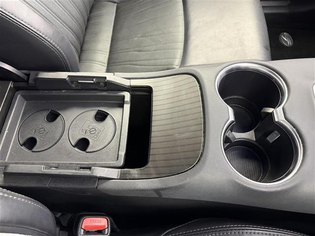 ハリアー Z 純正12.3インチナビ フルセグ Bluetooth接続 パノラミックビュー トヨタセーフティセンス 衝突被害軽減ブレーキ レーンキープアシスト レーダークルーズコントロール デジタルインナーミラー(15枚目)