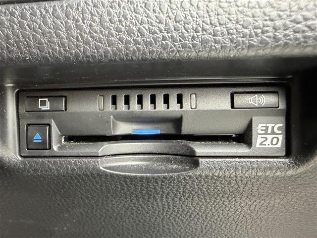 ハリアー Z 純正12.3インチナビ フルセグ Bluetooth接続 パノラミックビュー トヨタセーフティセンス 衝突被害軽減ブレーキ レーンキープアシスト レーダークルーズコントロール デジタルインナーミラー(17枚目)