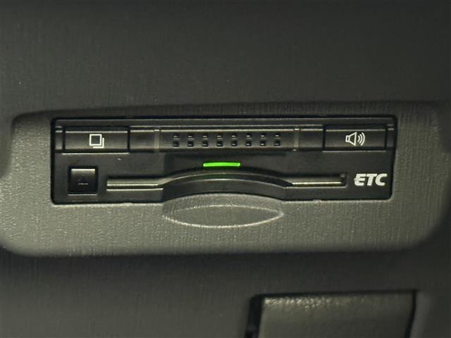 プリウスアルファ Sツーリングセレクション 純正HDDナビ 前後ドラレコ ETC 横滑り防止 オートライト フォグランプ TSC 純正18インチAWプッシュスタート スペアキー レザー調シートカバー(11枚目)