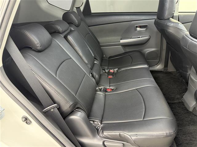 プリウスアルファ Sツーリングセレクション 純正HDDナビ 前後ドラレコ ETC 横滑り防止 オートライト フォグランプ TSC 純正18インチAWプッシュスタート スペアキー レザー調シートカバー(24枚目)