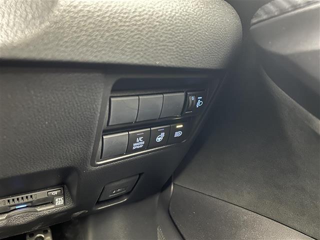 ＧＲヤリス ＲＺ　ハイパフォーマンス　ＪＢＬサウンド　純正ナビ　バックカメラ　ＥＴＣ２．０　ドラレコ　ハーフレザー　シートヒーター　ＢＳＭ　ＨＵＤ　電格ミラー　オートライト　ステアリングリモコン　フロアマット　純正１８インチＡＷ（15枚目）