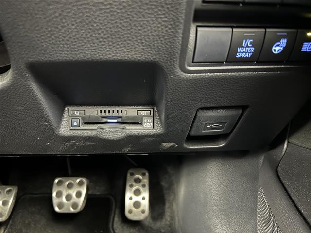 ＧＲヤリス ＲＺ　ハイパフォーマンス　ＪＢＬサウンド　純正ナビ　バックカメラ　ＥＴＣ２．０　ドラレコ　ハーフレザー　シートヒーター　ＢＳＭ　ＨＵＤ　電格ミラー　オートライト　ステアリングリモコン　フロアマット　純正１８インチＡＷ（16枚目）