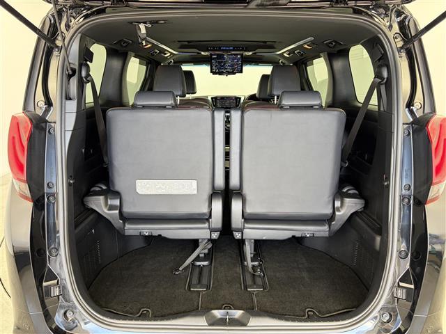 アルファード ２．５Ｓ　Ａパッケージ　タイプブラック　サンルーフ　アルパインＢＩＧＸ１１型ナビ（ＢＴ／フルセグＴＶ／ＣＤ／ＤＶＤ）　アルパインフリップダウンモニタ　バックカメラ　前後ドラレコ　ビルトインＥＴＣ　純正１８インチＡＷ（スタッドレス付ＡＷ車載）（28枚目）