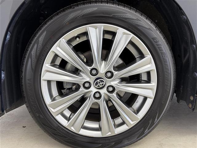 アルファード ２．５Ｓ　Ａパッケージ　タイプブラック　サンルーフ　アルパインＢＩＧＸ１１型ナビ（ＢＴ／フルセグＴＶ／ＣＤ／ＤＶＤ）　アルパインフリップダウンモニタ　バックカメラ　前後ドラレコ　ビルトインＥＴＣ　純正１８インチＡＷ（スタッドレス付ＡＷ車載）（40枚目）