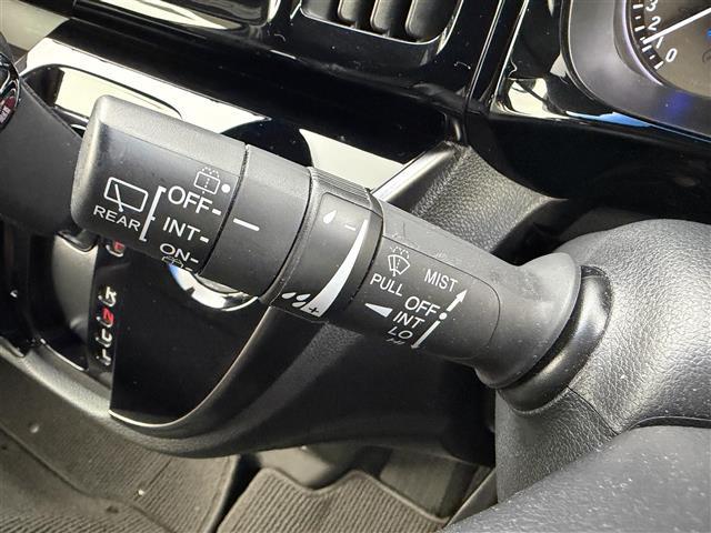 N-WGNカスタム G SSパッケージ 純正ナビ(CD/DVD/BT/ワンセグ) ETC バックカメラ СТВА 横滑り防止 クルーズコントロール ステアリングスイッチ USB充電 ディスチャージヘッドライト LEDフォグランプ(8枚目)