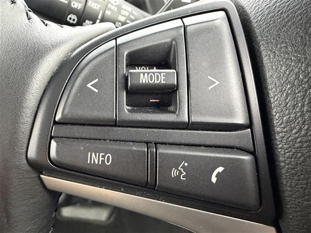 スペーシアギア ハイブリッドXZ ターボ スズキセーフティサポート 衝突被害軽減ブレーキ 車線逸脱警報 レーダークルーコントロール ステアリングスイッチ 両側電動スライドドア 純正ナビ ワンセグTV Bluetooth ステアリングスイッチ(6枚目)