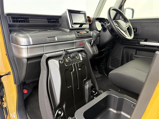 スペーシアギア ハイブリッドXZ ターボ スズキセーフティサポート 衝突被害軽減ブレーキ 車線逸脱警報 レーダークルーコントロール ステアリングスイッチ 両側電動スライドドア 純正ナビ ワンセグTV Bluetooth ステアリングスイッチ(24枚目)