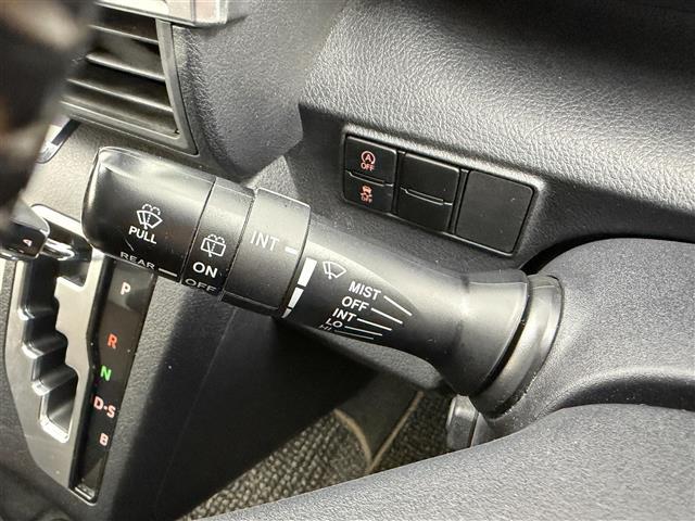 シエンタ ファンベースG 純正9インチナビ バックカメラ フルセグTV Bluetooth トヨタセーフティセンス 衝突被害軽減システム クルーズコントロール コーナーセンサー レーンキープアシスト 両側パワースライドドア(8枚目)