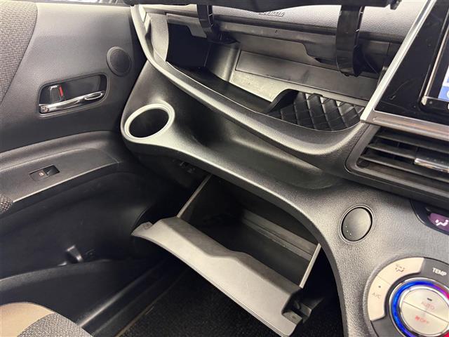 シエンタ ファンベースG 純正9インチナビ バックカメラ フルセグTV Bluetooth トヨタセーフティセンス 衝突被害軽減システム クルーズコントロール コーナーセンサー レーンキープアシスト 両側パワースライドドア(22枚目)