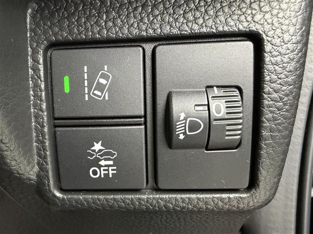 N-BOXカスタム L 純正7インチナビ バックカメラ Bluetooth ホンダセンシング 衝突被害軽減システム クルーズコントロール コーナーセンサー 横滑り防止装置 レーンキープアシスト オートライト ETC(18枚目)