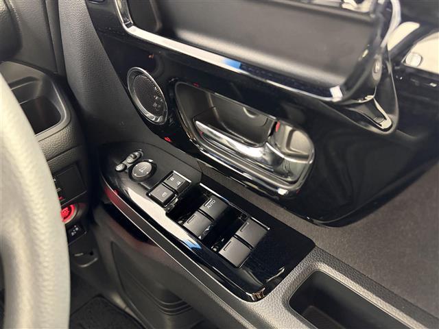 N-BOXカスタム L 純正7インチナビ バックカメラ Bluetooth ホンダセンシング 衝突被害軽減システム クルーズコントロール コーナーセンサー 横滑り防止装置 レーンキープアシスト オートライト ETC(19枚目)