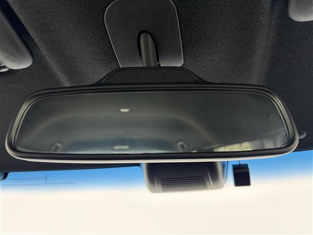 N-BOXカスタム L 純正7インチナビ バックカメラ Bluetooth ホンダセンシング 衝突被害軽減システム クルーズコントロール コーナーセンサー 横滑り防止装置 レーンキープアシスト オートライト ETC(20枚目)