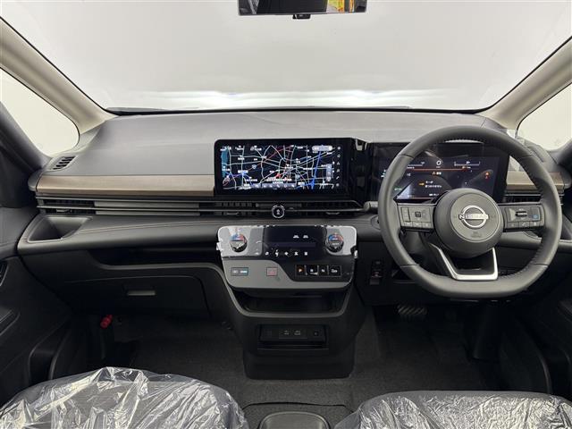 セレナ e-パワー ハイウェイスターV 登録済未使用車 両側パワースライドドア デジタルインナーミラー プロパイロット2.0 ワイヤレス充電 アラウンドビューモニター ETC2.0 コーナーセンサー 電子パーキング オートホールド(2枚目)