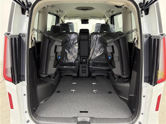 セレナ e-パワー ハイウェイスターV 登録済未使用車 両側パワースライドドア デジタルインナーミラー プロパイロット2.0 ワイヤレス充電 アラウンドビューモニター ETC2.0 コーナーセンサー 電子パーキング オートホールド(29枚目)