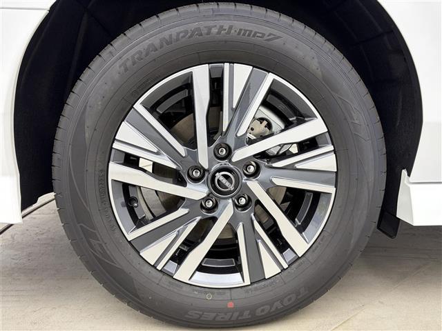 セレナ e-パワー ハイウェイスターV 登録済未使用車 両側パワースライドドア デジタルインナーミラー プロパイロット2.0 ワイヤレス充電 アラウンドビューモニター ETC2.0 コーナーセンサー 電子パーキング オートホールド(39枚目)