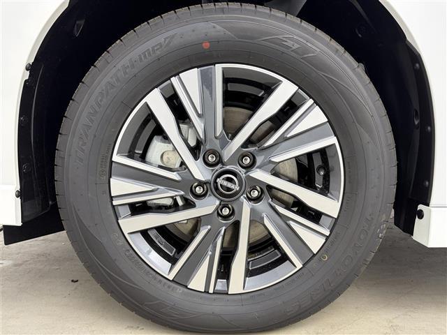 セレナ e-パワー ハイウェイスターV 登録済未使用車 両側パワースライドドア デジタルインナーミラー プロパイロット2.0 ワイヤレス充電 アラウンドビューモニター ETC2.0 コーナーセンサー 電子パーキング オートホールド(40枚目)