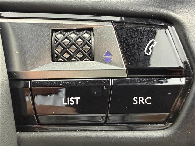 DS7クロスバック グランシック ブルーHDi サンルーフ 純正ナビ AM/FM Bluetooth USB iPod フルセグTV BRM製アナログ時計 クルコン レーンキープアシスト ブラインドスポットアシスト レザーシート パワーシート(7枚目)