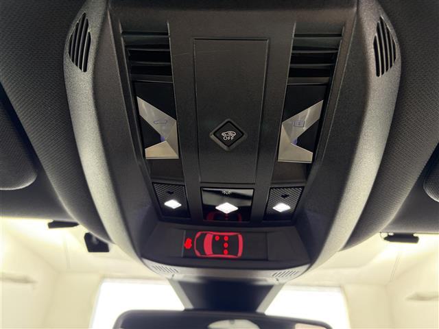 DS7クロスバック グランシック ブルーHDi サンルーフ 純正ナビ AM/FM Bluetooth USB iPod フルセグTV BRM製アナログ時計 クルコン レーンキープアシスト ブラインドスポットアシスト レザーシート パワーシート(21枚目)