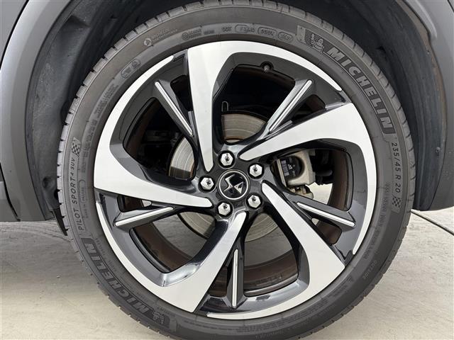 DS7クロスバック グランシック ブルーHDi サンルーフ 純正ナビ AM/FM Bluetooth USB iPod フルセグTV BRM製アナログ時計 クルコン レーンキープアシスト ブラインドスポットアシスト レザーシート パワーシート(41枚目)