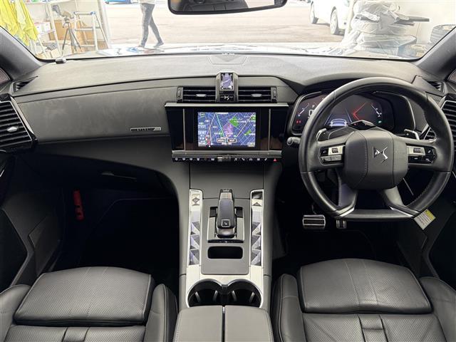 DS7クロスバック グランシック ブルーHDi サンルーフ 純正ナビ AM/FM Bluetooth USB iPod フルセグTV BRM製アナログ時計 クルコン レーンキープアシスト ブラインドスポットアシスト レザーシート パワーシート(42枚目)