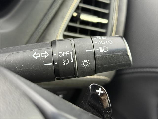 ヴェゼル ハイブリッド 純正ナビ(CD・DVD・Bluetooth・フルセグTV・USB・HDMI)バックカメラ 前後ドライブレコーダー ETC 前席シートヒーター クルーズコントロール パドルシフト LEDオートライト(8枚目)