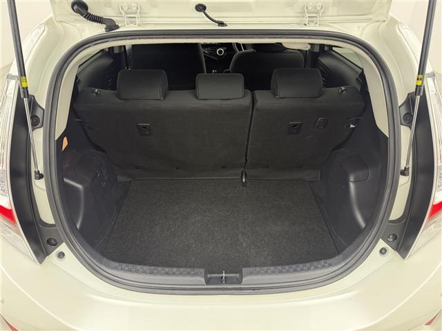 アクア Ｓ　スタイルブラック　純正ナビ（ＣＤ・Ｂｌｕｅｔｏｏｔｈ・フルセグ）バックカメラ　純正ドライブレコーダー　ＥＴＣ　レーンキープアシスト　横滑り防止装置　衝突軽減ブレーキ　盗難防止装置　ステアリングリモコン　オートハイビーム（22枚目）