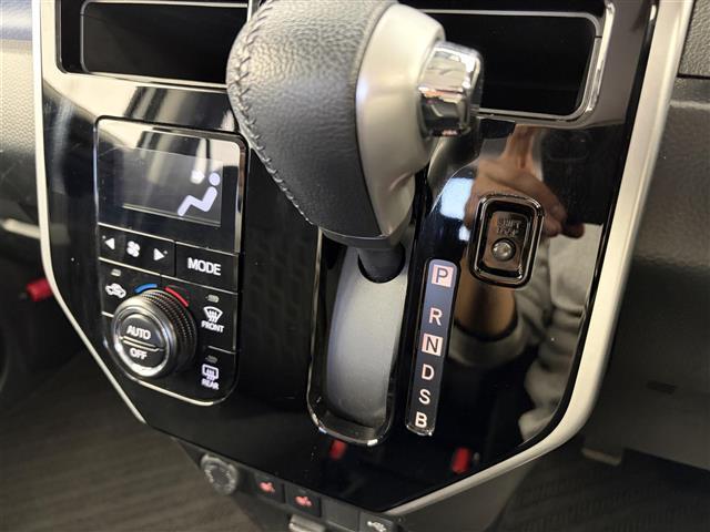 タンク カスタムＧ　純正ナビ（フルセグＴＶ・ＨＤＭＩ・ＵＳＢ・ラジオ）バックカメラ　両側パワースライドドア　純正ドライブレコーダー　ＥＴＣ２．０　クルーズコントロール　シートヒーター　オートハイビーム　ＬＥＤヘッドライト（13枚目）