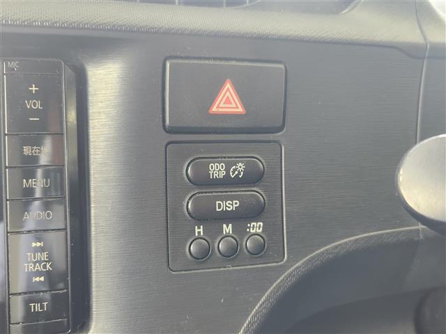 アクア Ｓ　純正ナビ　フルセグＴＶ　Ｂｌｕｅｔｏｏｔｈ・ＣＤ・ＤＶＤ　バックカメラ　ＥＴＣ　前席シートヒーター　ドライブレコーダー　盗難防止装置　ＬＥＤオートライト　コーナーポール　スマートキー　プッシュスタート（10枚目）