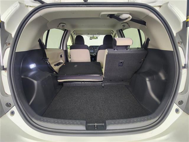 アクア Ｓ　純正ナビ　フルセグＴＶ　Ｂｌｕｅｔｏｏｔｈ・ＣＤ・ＤＶＤ　バックカメラ　ＥＴＣ　前席シートヒーター　ドライブレコーダー　盗難防止装置　ＬＥＤオートライト　コーナーポール　スマートキー　プッシュスタート（25枚目）